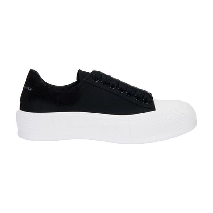 Deck sneakers
