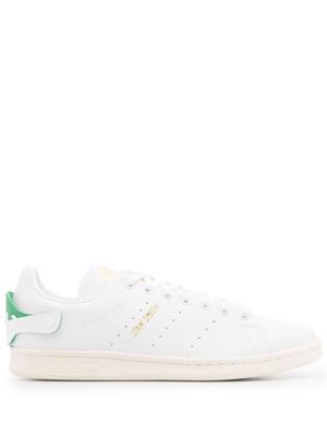 adidas x Stan Smith logo-print low-top sneakers - White adidas x Stan Smith logo-print low-top sneakers - White