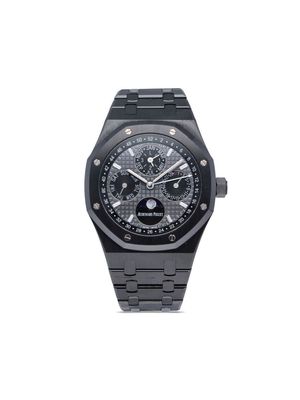 Audemars Piguet 2017 pre-owned Royal Oak Perpetual Calendar C 41mm - Black