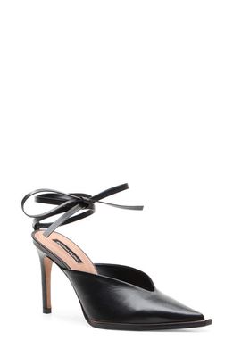 bcbg Leonor Pointed Toe Pump in Black