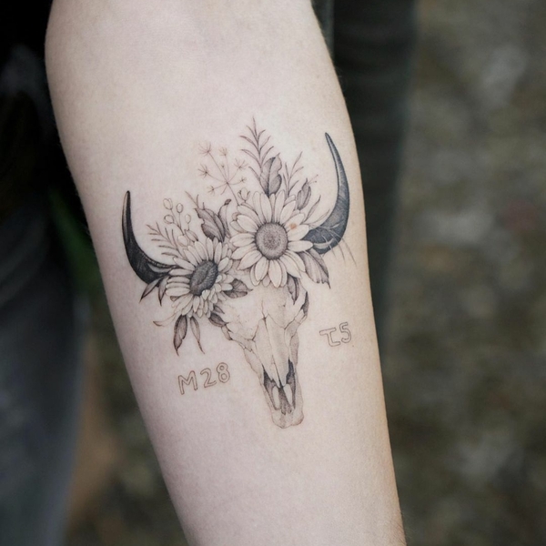30 Best Bull Skull Tattoo Ideas 8 30 Best Bull Skull Tattoo Ideas