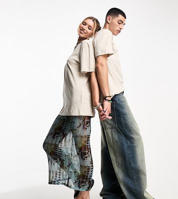 COLLUSION Unisex t-shirt in ecru-Neutral