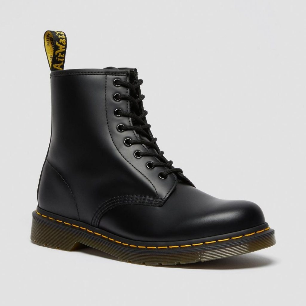 Dr. Martens 1460 Smooth Leather Lace up Mens Boots