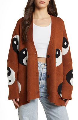 Dressed in Lala Main Character Oversize Cardigan in Cinnamon