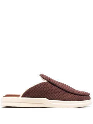 Lusso Esto waffle-knit sherpa slippers - Brown