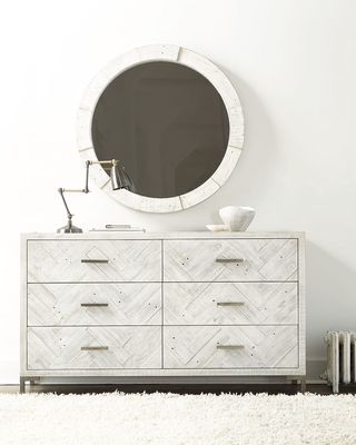 Macauley Dresser