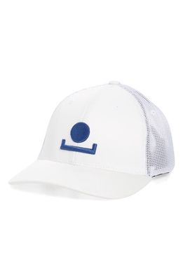 Radmor Dead Center RADCAP Snapback Cap in Snow White