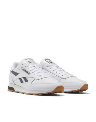 Reebok Classic leather sneakers in white with navy detail