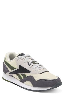 Reebok Classic Sneaker in Purgry/vin