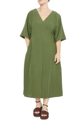 Vince Flutter Sleeve Dress in 351Hrb-Herb